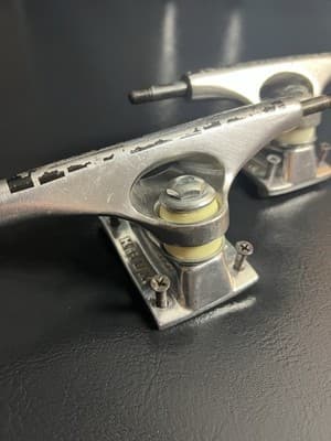 (2) Krux Grind Out Racism Standard Silver Skateboard Trucks (8.25 + 7.6) DLK K5 - Thumbnail 4