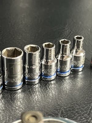 Kobalt Metric Standard SAE Socket Ratchet Mechanics Tool Set Incomplete Red Blue - Thumbnail 10