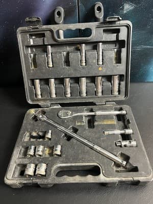 GearWrench 1/2” 19 Piece Metric Deep Mechanics Tool Set 81211F Incomplete - Image 1