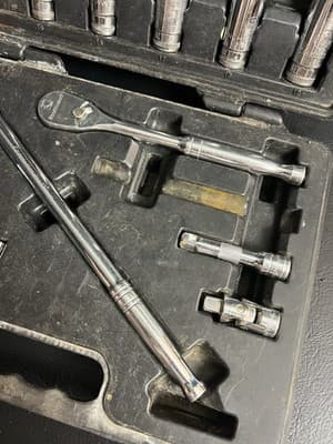 GearWrench 1/2” 19 Piece Metric Deep Mechanics Tool Set 81211F Incomplete - Thumbnail 3