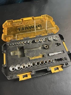 DEWALT Drive Socket Set SAE/Metric 1/4-Inch Drive (DWMT73805) INCOMPLETE READ - Thumbnail 7