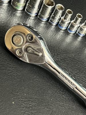 Kobalt Metric Standard SAE Socket Ratchet Mechanics Tool Set Incomplete Red Blue - Thumbnail 3