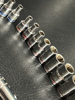 Kobalt Metric Standard SAE Socket Ratchet Mechanics Tool Set Incomplete Red Blue - Thumbnail 13
