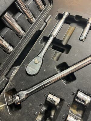 GearWrench 1/2” 19 Piece Metric Deep Mechanics Tool Set 81211F Incomplete - Thumbnail 4