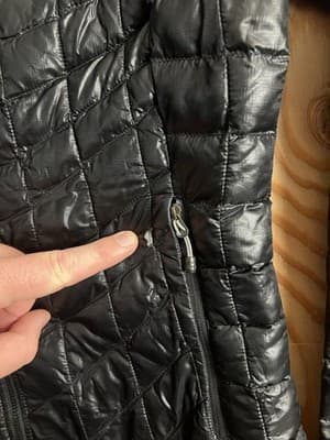 The North Face Thermoball Puffer Jacket Womens XS Quilted Full Zip Black Hooded - Thumbnail 3