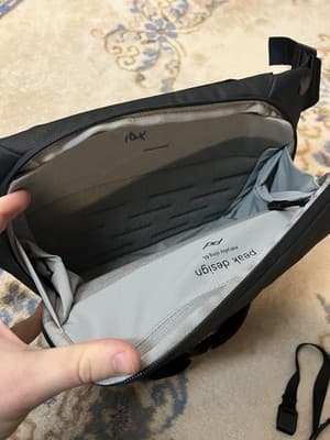 Peak Design Everyday Sling 6L Black Nylon Camera Bag KEI Realty NO Dividers - Thumbnail 10