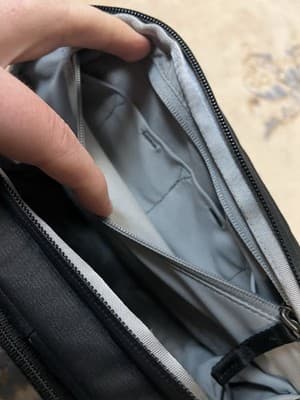 Peak Design Everyday Sling 6L Black Nylon Camera Bag KEI Realty NO Dividers - Thumbnail 14