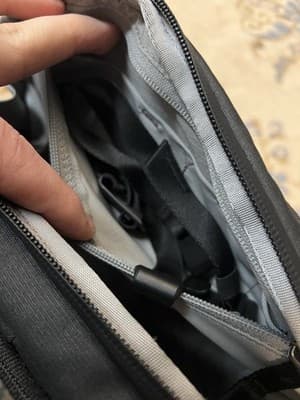Peak Design Everyday Sling 6L Black Nylon Camera Bag KEI Realty NO Dividers - Thumbnail 15