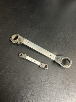 Set of 2 MAC Offset Ratcheting Box End Wrenches Standard SAE 3/4- 7/8. 1/4- 3/16 - Image 1