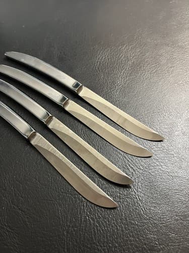 VTG 1950s Carvel Hall Stainless Steel Non Serrated 440 Steak Knives 4 Piece Set - Thumbnail 2