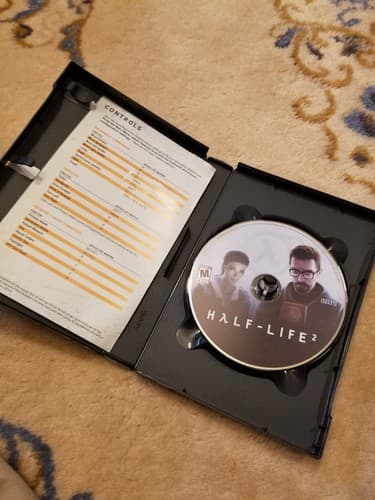 Half Life 2 PC DVD-Rom Computer Game 35 Game Of The Year Awards - Thumbnail 4