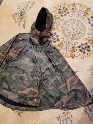 Herschel Supply Co Voyage Poncho Camo XS Rain Jacket - Thumbnail 3