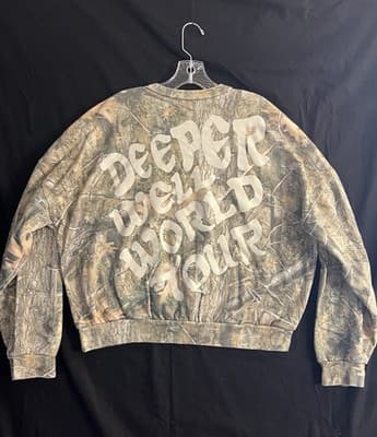 Kacey Musgraves Sweatshirt Womens L Camo Crewneck Deeper Well World Tour Merch - Image 1