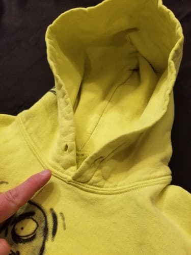 RARE Billie Eilish 2019 World Tour Sweatshirt Size M Neon Yellow Graffiti Hoody - Thumbnail 9