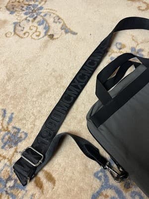 TOM BIHN USA Monolith Vintage Portable Culture Grey Padded Laptop Case Holder 4 - Thumbnail 6
