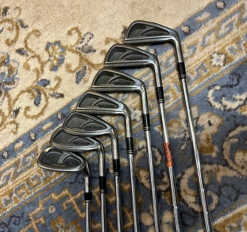 Top-Flite Golf TOUR MID-SIZE Iron Set 3-PW NO 7 CLUB Right Graphite Regular Flex - Image 1