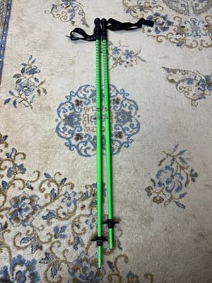 Black Crows Meta Junius Ski Poles Green Junior READ SIZE- (100cm/40” + 95cm/38”) - Image 1