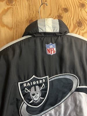 VTG 90s Oakland Raiders Starter Puffer Jacket Hood Mens M Logo Athletic Pro Line - Thumbnail 2