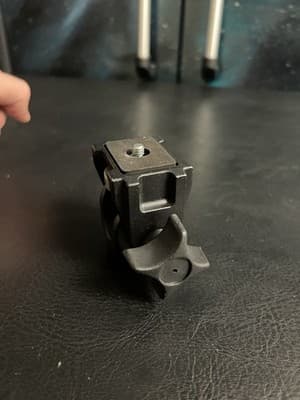 Manfrotto 3232 Swivel 5.6lb Load Capacity Tilt Head Tripod Monopod - Italy - Thumbnail 4