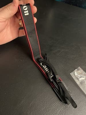 Genuine OEM Canon ER-EOSR5 Wide Neck/Shoulder Carry Strap for EOS R5 - Thumbnail 5