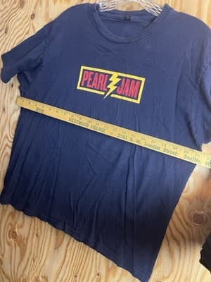 VTG PEARL JAM 2013 Lightning Bolt Tour Concert T-Shirt Band Tee Shirt Mens L Y2K - Thumbnail 8