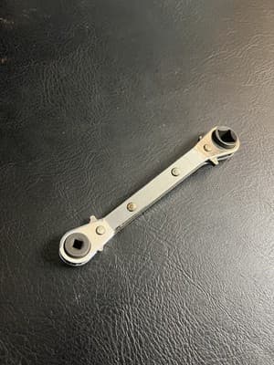 Uniweld 70074 Offset Ratchet (3/16,1/4,5/16,3/8) W/ DHVA Dual Hex Wrench Adapter - Thumbnail 6