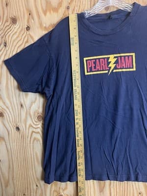 VTG PEARL JAM 2013 Lightning Bolt Tour Concert T-Shirt Band Tee Shirt Mens L Y2K - Thumbnail 7
