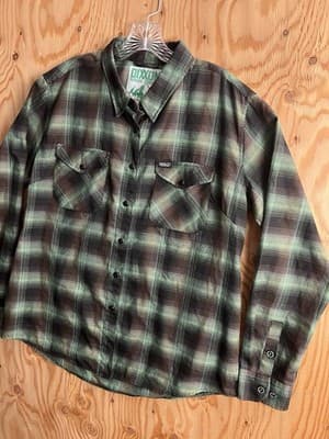 Dixxon Shirt Womens XL Green Black Plaid Snap Flannel Stay Gravity Grounded GC - Thumbnail 2