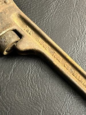 Vintage RIDGID 8 Inch Pipe Wrench Monkey The Ridge Tool Co. USA Oil Hardened 4H - Thumbnail 7