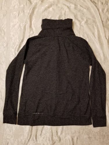 Outdoor Research Women’s Medium Grey Black Mikala Long Pullover Shirt Cowl Neck - Thumbnail 5