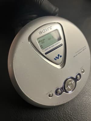 Sony Walkman D-NF400 CD Player Silver Parametric EQ G-Protection FM/AM/TV TESTED - Thumbnail 2