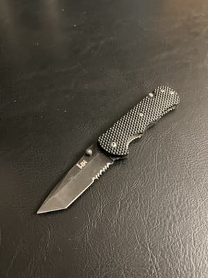 HK Heckler & Koch H&K Ghost 3.0 ComboEdge Benchmade Pocket Knife Seatbelt Window - Thumbnail 20