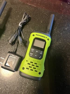 Motorola Talkabout T600 H2O Walkie-Talkie 2-Pack 35mi/50KM Long Range NO BATTERY - Thumbnail 9