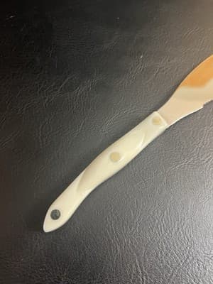 Cutco 1768 KQ Spatula Spreader Bagel Knife Pearl White 5" Serrated Blade Engrave - Thumbnail 9
