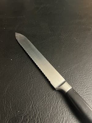 Zwilling J.A. Henckels Four Star 5” Serrated Utility Knife 31070-130 Vier Sterne - Thumbnail 3
