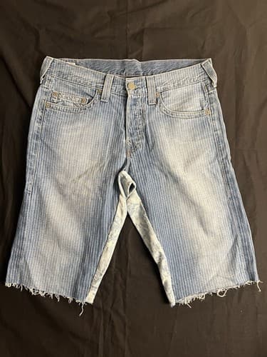 True Religion Men’s 33 USA Denim Jean Shorts Light Blue Striped Geno Classic - Image 1