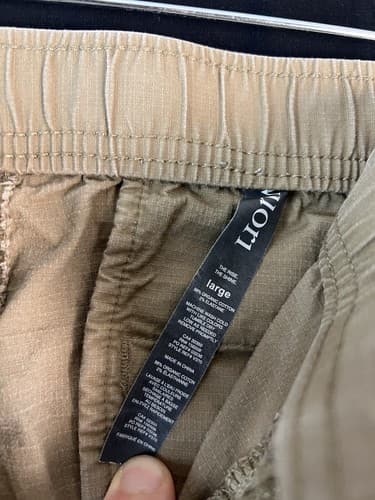 Men's Vuori Shorts Khaki Tan Ripstop Pockets Drawstring Outdoors Size M /L V370 - Thumbnail 4