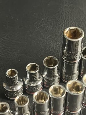 KOBALT #1151719 52-Piece Pro 90 Ratchet Mechanics Tool Socket Set SAE Metric - Thumbnail 7