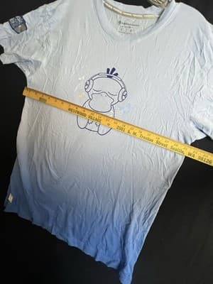 POKÉMON Center Psyduck Analog Beats Lo-Fi Shirt Short Sleeve Pikachu Headphones - Thumbnail 7