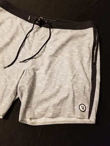 Vuori Shorts Mens 36 Gray V Cycle Board Shorts Drawstring Casual Drawstring - Thumbnail 2