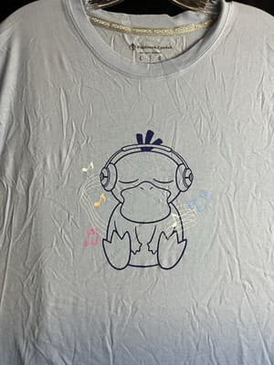 POKÉMON Center Psyduck Analog Beats Lo-Fi Shirt Short Sleeve Pikachu Headphones - Thumbnail 3