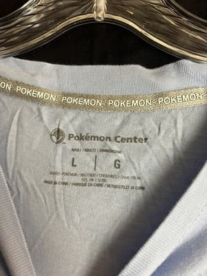 POKÉMON Center Psyduck Analog Beats Lo-Fi Shirt Short Sleeve Pikachu Headphones - Thumbnail 5
