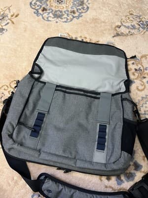 Timbuk2 San Francisco Black 16" Messenger Laptop Bag Pack Shoulder Strap M Grey - Thumbnail 8