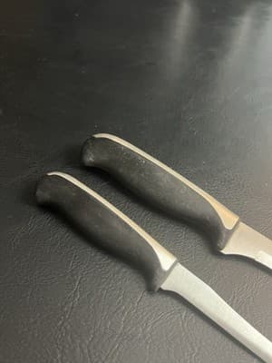 J.A. HENCKELS Fine Edge Synergy 5" Tomato + Boning Fillet Knife 15550-130 + 140 - Thumbnail 9