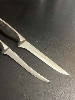 J.A. HENCKELS Fine Edge Synergy 5" Tomato + Boning Fillet Knife 15550-130 + 140 - Thumbnail 8