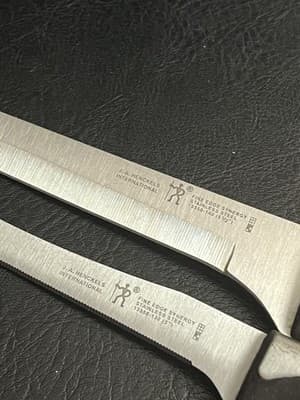 J.A. HENCKELS Fine Edge Synergy 5" Tomato + Boning Fillet Knife 15550-130 + 140 - Thumbnail 5