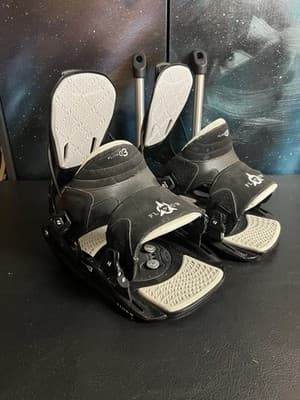FLOW Flite 03 Mens XL Snowboarding Bindings Rear Entry Step-In Black Complete 3 - Image 1