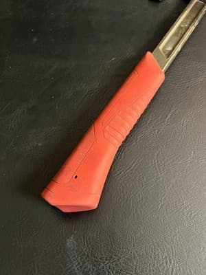 Milwaukee 15 Oz. Drywall Hammer with Axe 48-22-9060 Used - Thumbnail 2