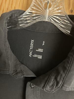 Arcteryx Captive Performance Short Sleeve Polo Shirt Men's Size Small Black - Thumbnail 2