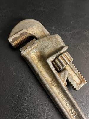 SCHICK 18” Aluminum Pipe Wrench w/ Teeth Vintage USA Made Alcoa - Thumbnail 3